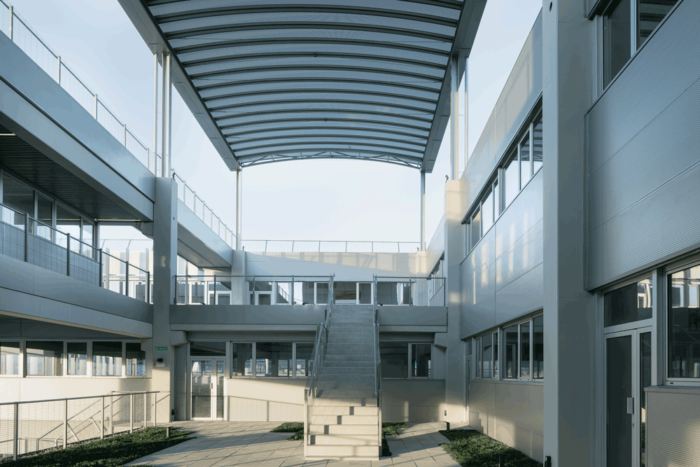 Gonsi-Sócrates Bio-Building