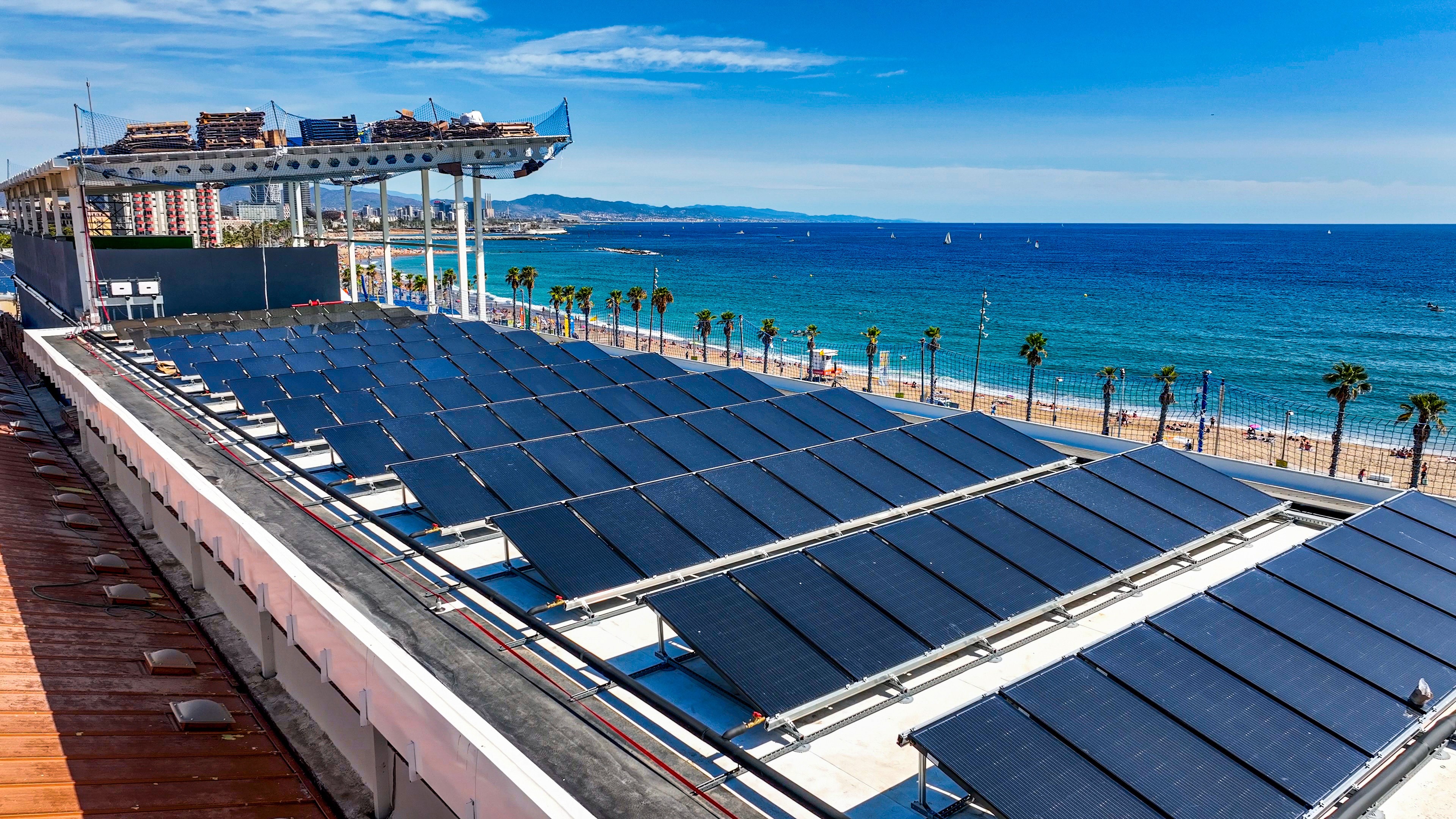 paneles solares Club Natacion Construcia
